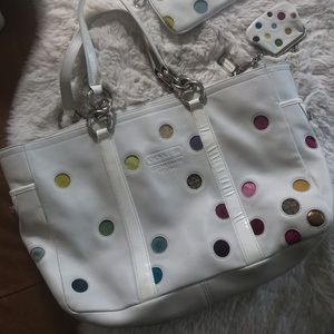 Rare coach tote & coin purse